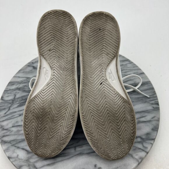 Nike Court Royale 2 Sneaker Womens 6.5 White Mid Top Casual Athletic CT1725-100 - Picture 7 of 12